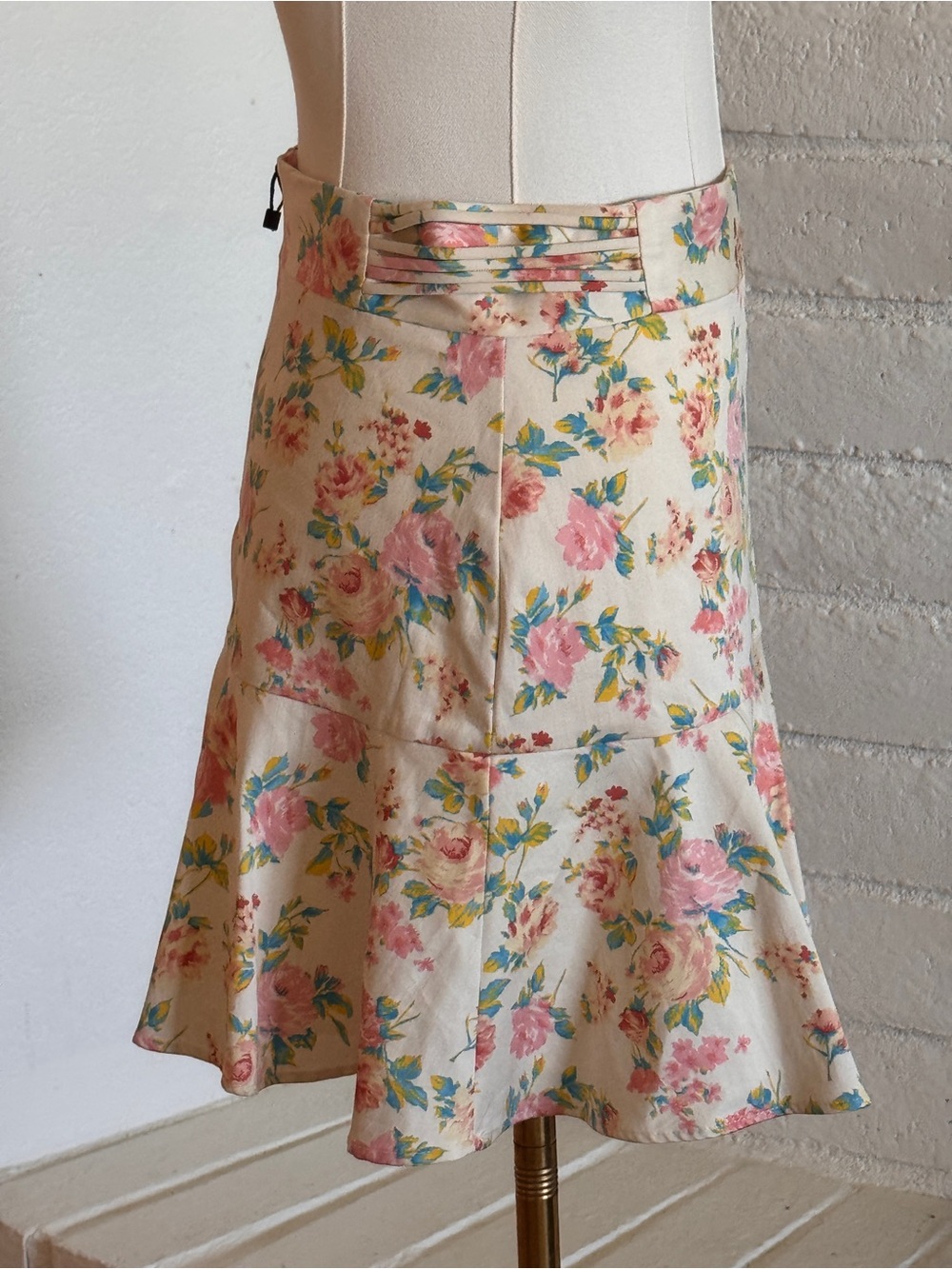 Zara Floral Romantic Cottage Core Cream Ruffle Hem Skirt - Picture 4 of 9